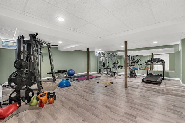 784 Strawberry Hill Rd, Concord, MA 01742