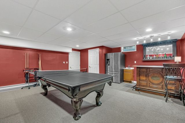 784 Strawberry Hill Rd, Concord, MA 01742