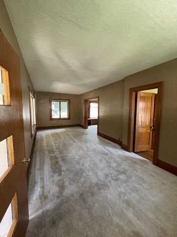 1011 6th Avenue, Mountain Lake, MN 56159