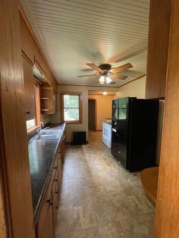 1011 6th Avenue, Mountain Lake, MN 56159