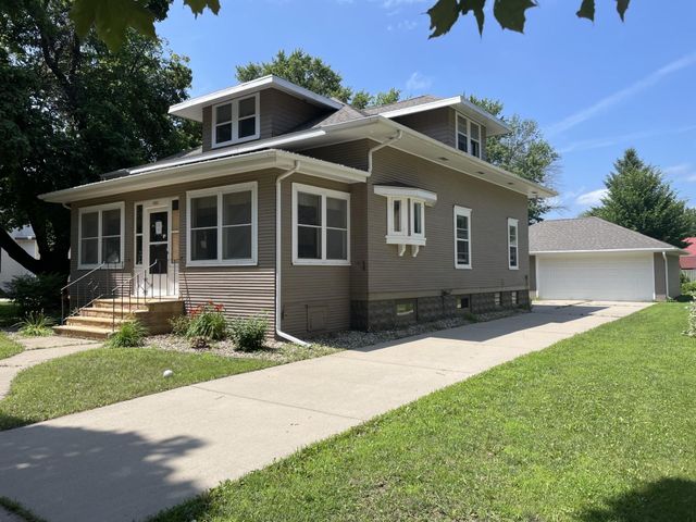 1011 6th Avenue, Mountain Lake, MN 56159