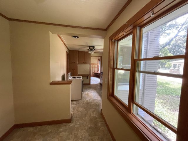 1011 6th Avenue, Mountain Lake, MN 56159