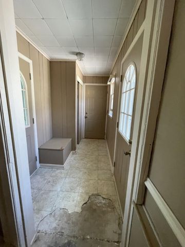 1011 6th Avenue, Mountain Lake, MN 56159