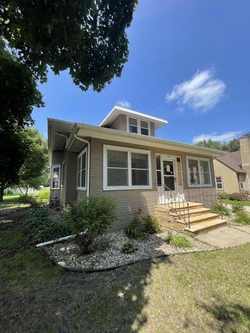 1011 6th Avenue, Mountain Lake, MN 56159