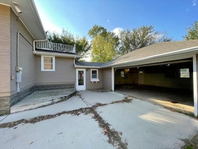 1011 6th Avenue, Mountain Lake, MN 56159