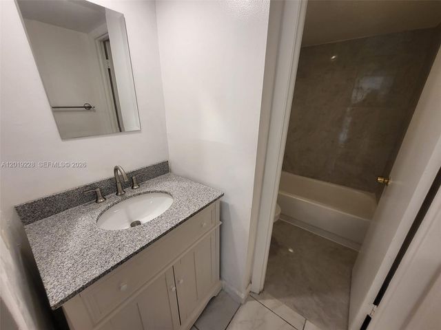 10801 SW 109th Court D305, Miami, FL 33176