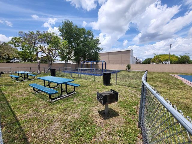 10801 SW 109th Court D305, Miami, FL 33176
