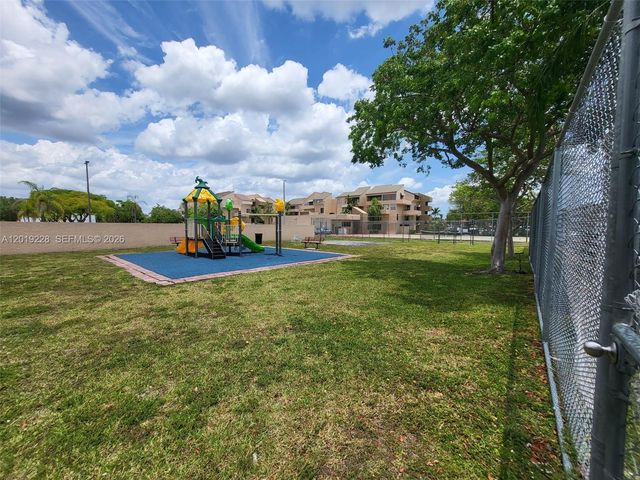 10801 SW 109th Court D305, Miami, FL 33176