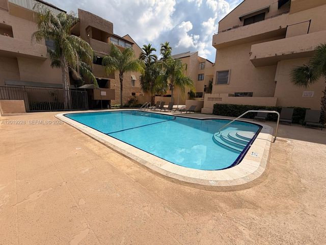 10801 SW 109th Court D305, Miami, FL 33176