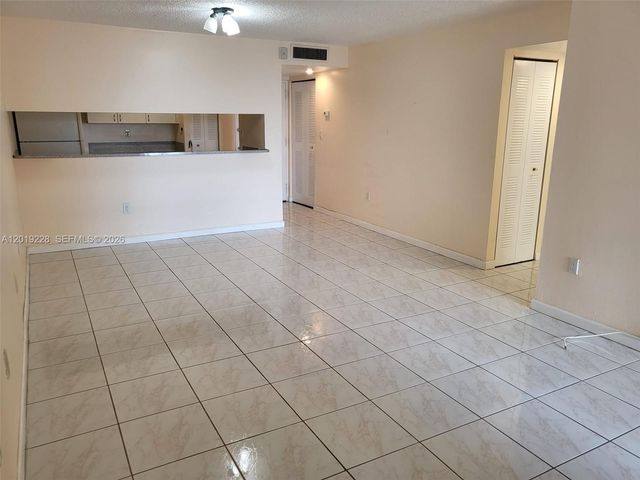 10801 SW 109th Court D305, Miami, FL 33176