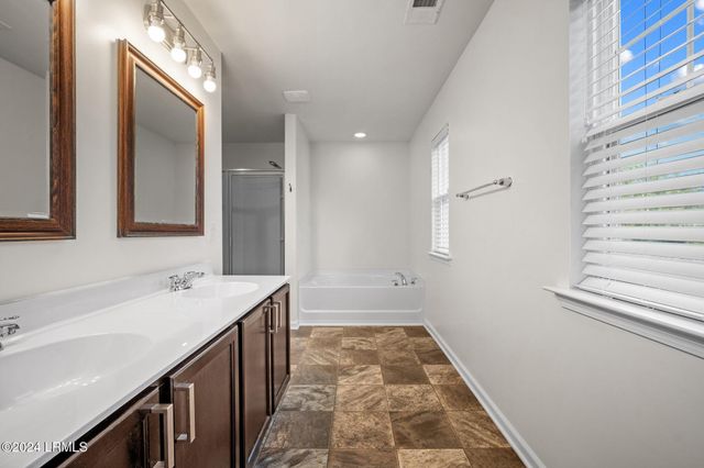 37 Kings Cross Court, Beaufort, SC 29902