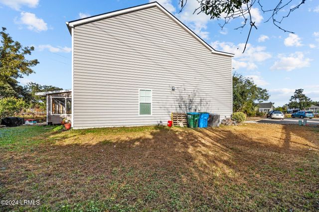 37 Kings Cross Court, Beaufort, SC 29902