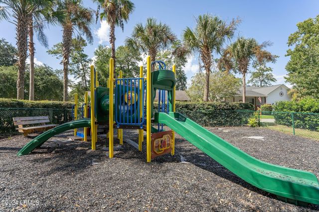 37 Kings Cross Court, Beaufort, SC 29902