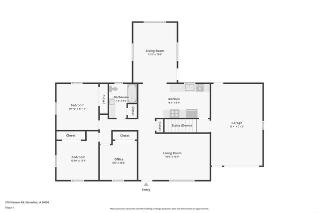 576 Pioneer Road, Waterloo, IA 50701