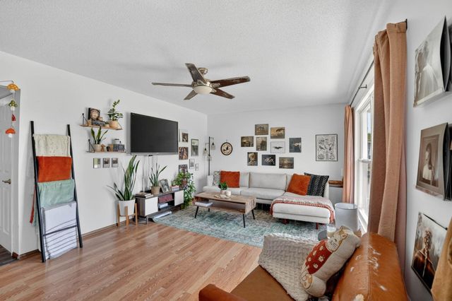 576 Pioneer Road, Waterloo, IA 50701