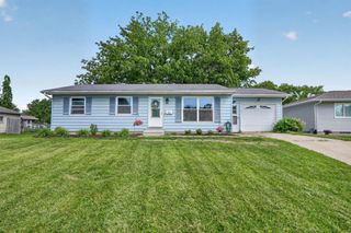 576 Pioneer Road, Waterloo, IA 50701