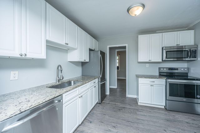 2881 Charlene Drive, North Charleston, SC 29405