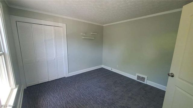 59 Elm Street, Bedford, OH 44146