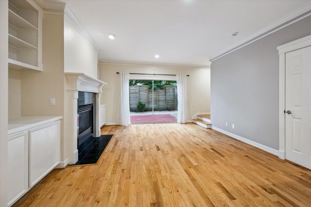 6012 Kirby Drive, West University Place, TX 77005
