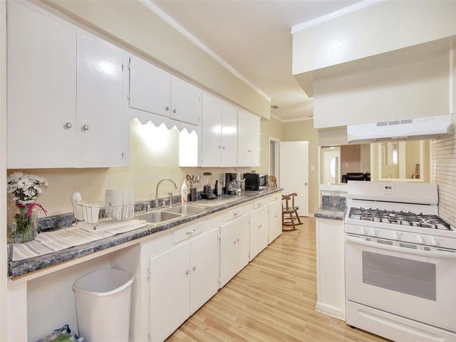 5207 Mccormick Street, Houston, TX 77023