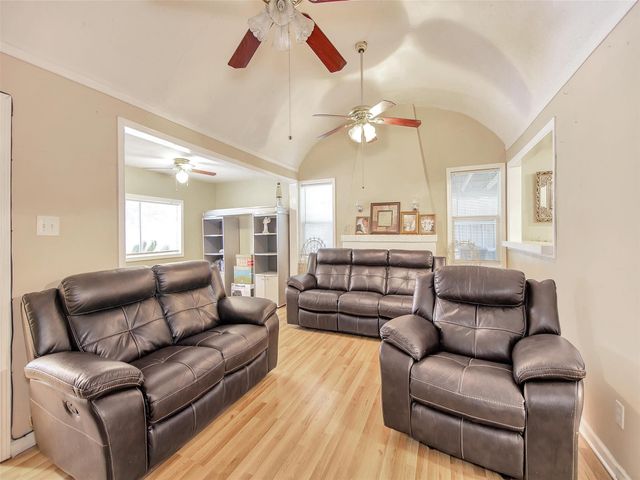 5207 Mccormick Street, Houston, TX 77023