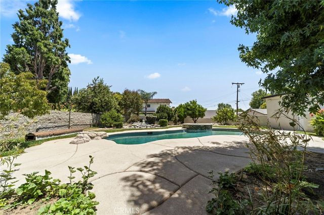 2332 8th, La Verne, CA 91750