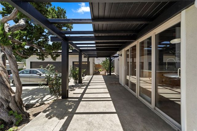 2332 8th, La Verne, CA 91750