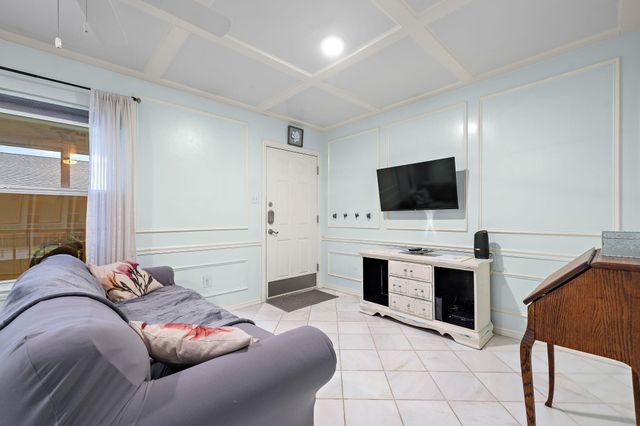 2450 Ashdale DR D-206, Austin, TX 78757