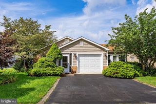 32 SAINT PAUL PL, Manchester Township, NJ 08759
