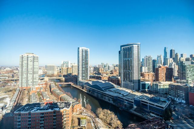 350 N Canal Street 2409, Chicago, IL 60606