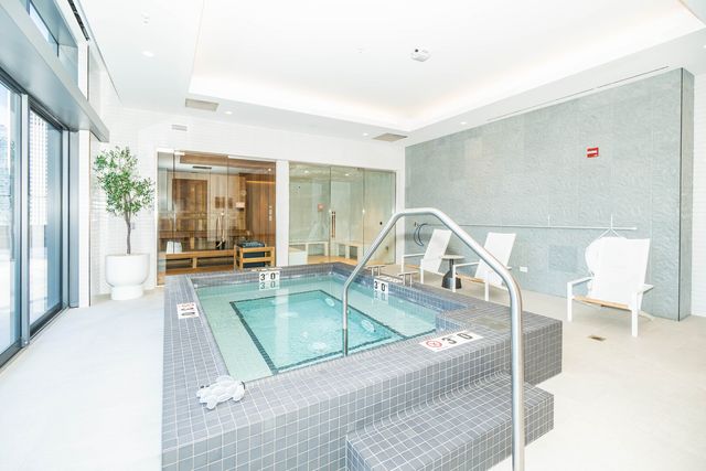 350 N Canal Street 2409, Chicago, IL 60606