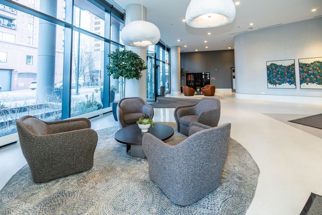 350 N Canal Street 2409, Chicago, IL 60606