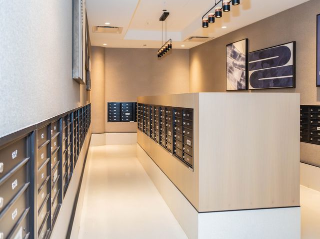 350 N Canal Street 2409, Chicago, IL 60606