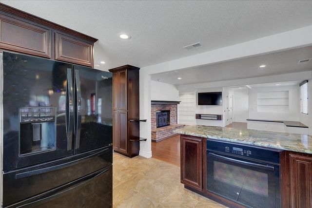 5078 Western Ave, Olivehurst, CA 95961