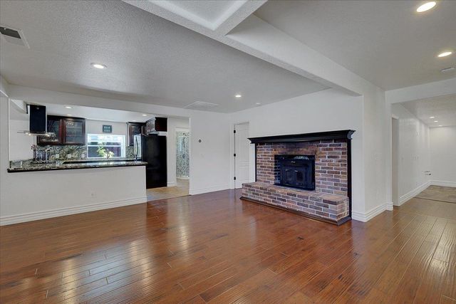 5078 Western Ave, Olivehurst, CA 95961