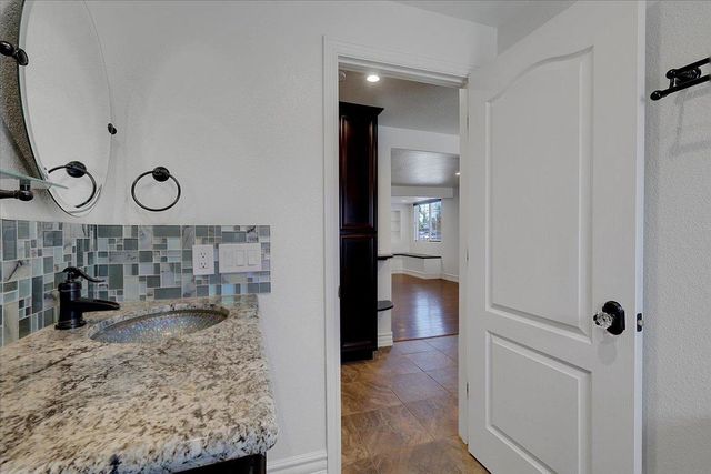5078 Western Ave, Olivehurst, CA 95961