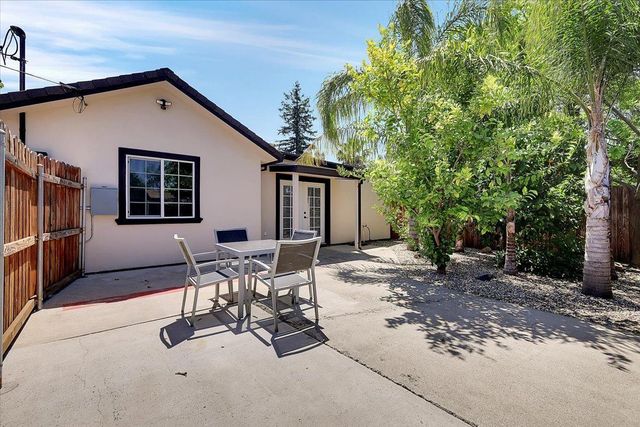 5078 Western Ave, Olivehurst, CA 95961