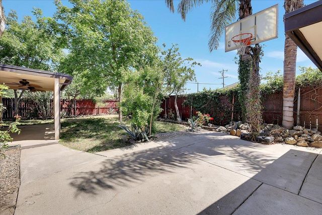 5078 Western Ave, Olivehurst, CA 95961