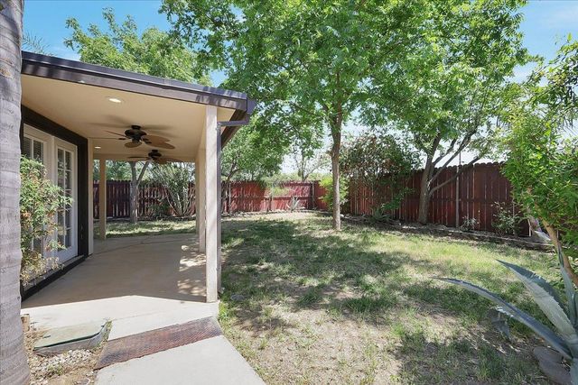 5078 Western Ave, Olivehurst, CA 95961