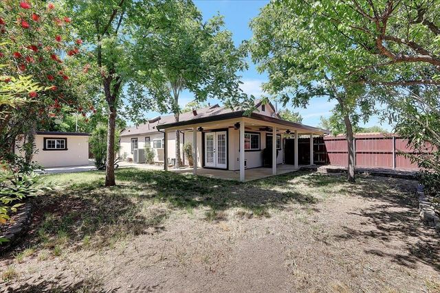 5078 Western Ave, Olivehurst, CA 95961