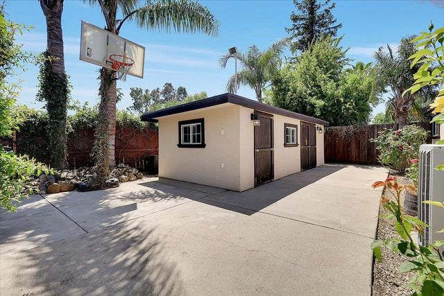 5078 Western Ave, Olivehurst, CA 95961