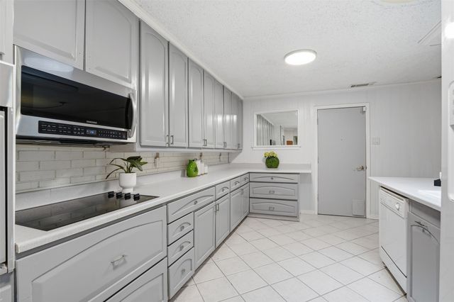8324 Doreen Avenue, Fort Worth, TX 76116