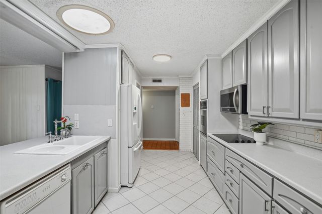 8324 Doreen Avenue, Fort Worth, TX 76116