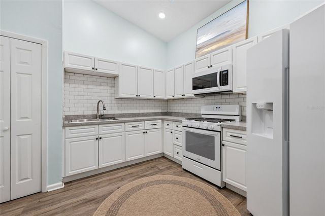 2022 SW 70TH TERRACE, Gainesville, FL 32607