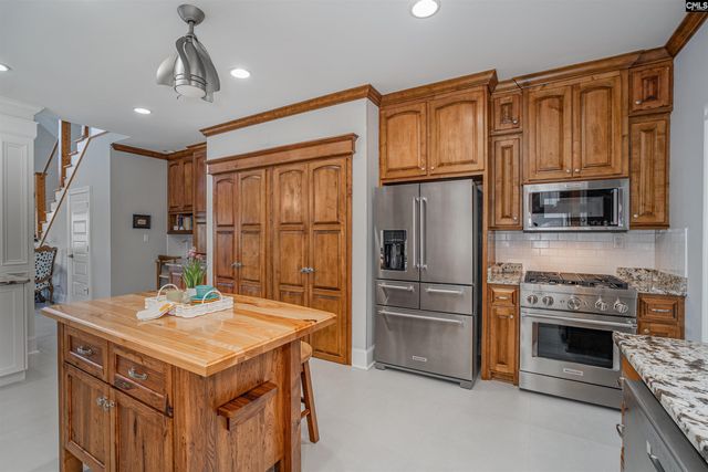 416 W Point Drive, Gilbert, SC 29054