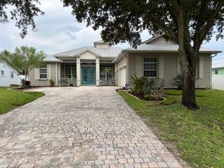 551 NW SHARPE Street, Port St. Lucie, Port St Lucie, FL 34983