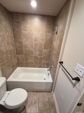 6319 Luglio Ln Unit 104, San Antonio, TX 78233