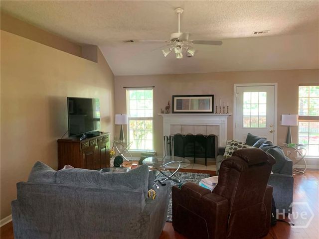 93 Egrets Way Lane, Richmond Hill, GA 31324