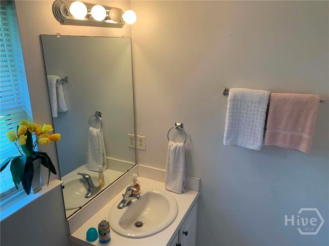 93 Egrets Way Lane, Richmond Hill, GA 31324