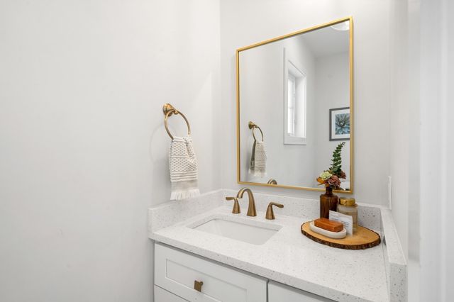 24 Bradshaw St 4, Boston, MA 02121